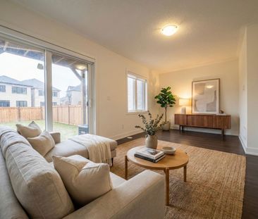 For Lease - 42 Morrison Crescent, Whitby, Ontario - Photo 2