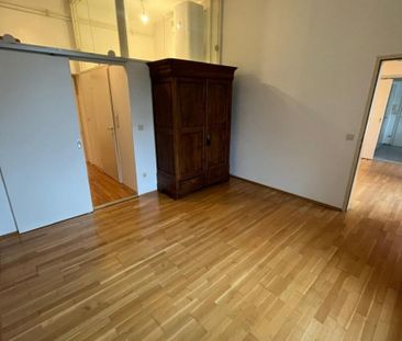 Nähe KF-UNI ! Sehr geschmackvolle helle Zweieinhalbzimmerwohnung id... - Photo 4