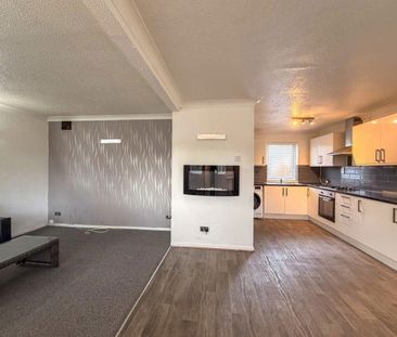 2 bedroom semi-detached house to rent - Photo 4