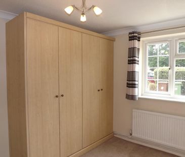 2 bedroom maisonette to rent - Photo 4