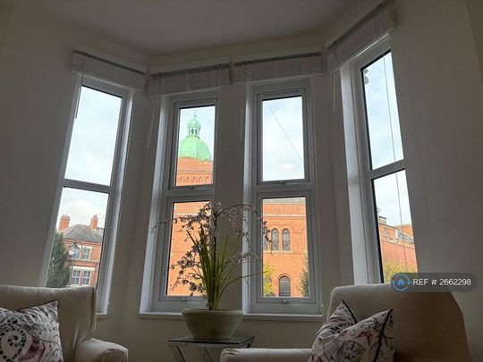 1 bedroom in a house share to rent - Photo 1