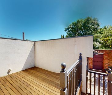 Location meet Spacious Convenience - Photo 6