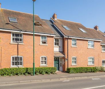 2 bed apartment to rent in New Road, Solihull, B91 - Photo 2