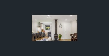 Lovely Family Home - Photo 5