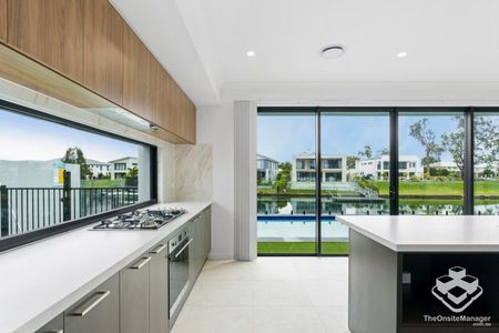 Brand New Luxurious Lakeside Living with Unmatched Views - Photo 4