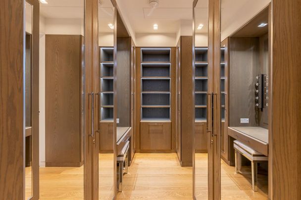 4 bedroom flat to rent - Photo 1