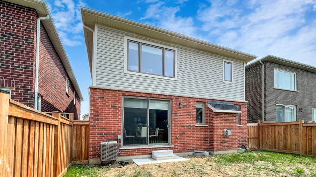 For Lease - 561 KENNEDY Circle, Milton, Ontario - Photo 1