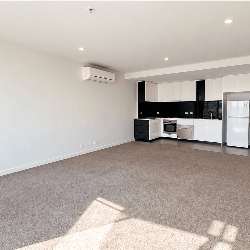 Modern 2-Bedroom Apartment in the Heart of Docklands - Photo 1