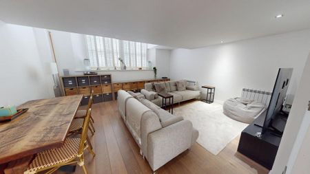 3 bedroom flat to rent - Photo 2