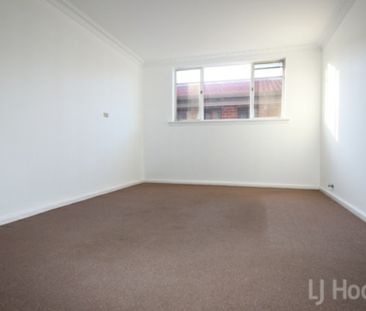 Spacious Two Bedroom Granny Flat - Photo 4