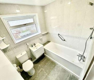 Allerford Court, North Harrow, Harrow, HA2 - Photo 2