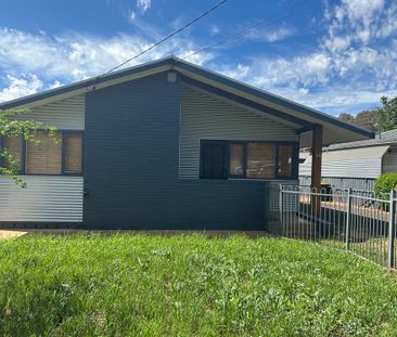 14 Collins Avenue, Dubbo NSW 2830 - House For Rent | Domain - Photo 1