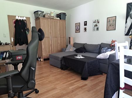 Schöne EG Wohnung mit Terrasse - Photo 2