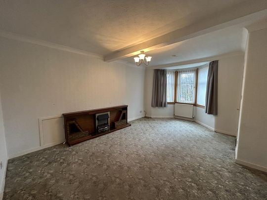 3 bedroom end of terrace house to rent - Photo 1