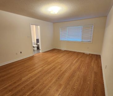 For Lease - 35 Tamworth Terrace, Barrie, Ontario - Photo 4