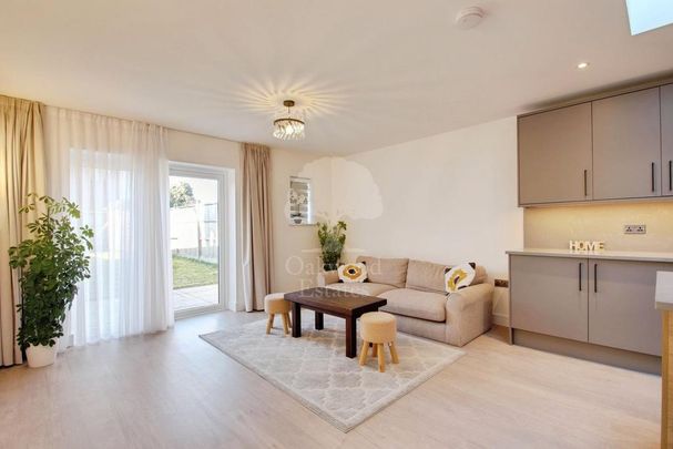 5 bedroom semi-detached house to rent - Photo 1