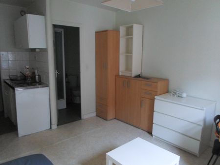 Location Appartement 1 pièce 18m² ROUEN 76000 - Photo 3