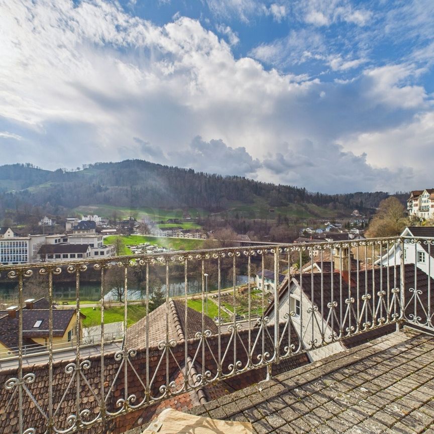 Modernes Loft mit Charme und Aussicht Wohnen über den Dächern von Lichtensteig - Foto 1