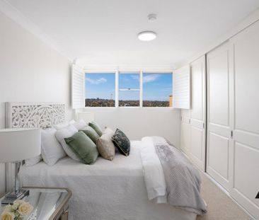 Exquisite Living with Unmatched Views of Sydney Harbour - Photo 2