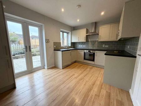 White Horse Avenue, Halstead, CO9 - Photo 5