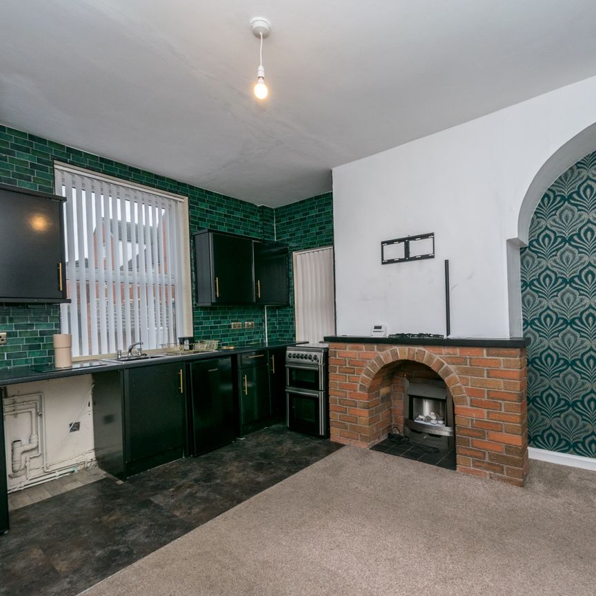 BRIDGE STREET MORLEY LEEDS LS27 0ER - Photo 1