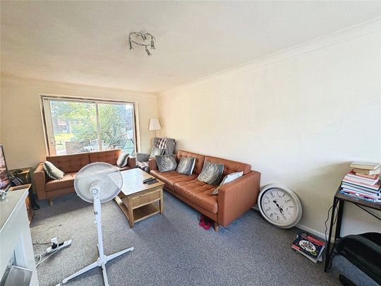 Hammond Road, Woking, Surrey, GU21 4TQ - Photo 1