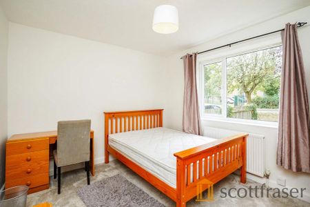 3 bedroom terraced house to rent - Photo 4