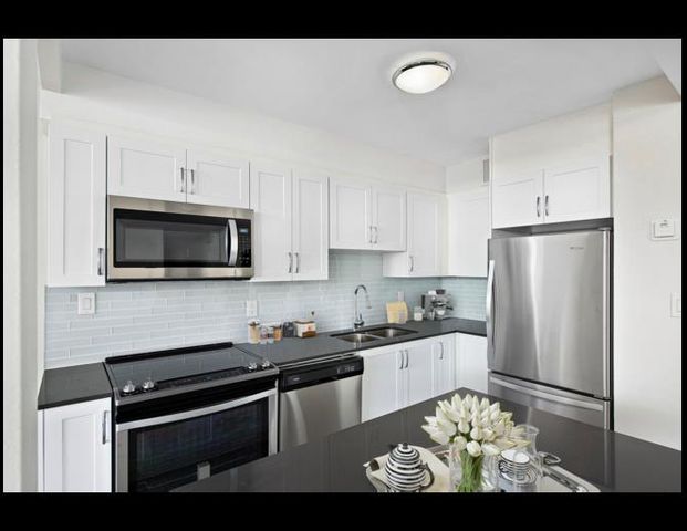 68 Hillside Dr. | 68 Hillside Drive, Toronto - Photo 1