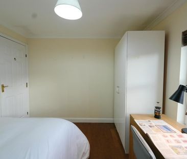 Room in a Shared House, Bermondsey Station, SE16 - Photo 3