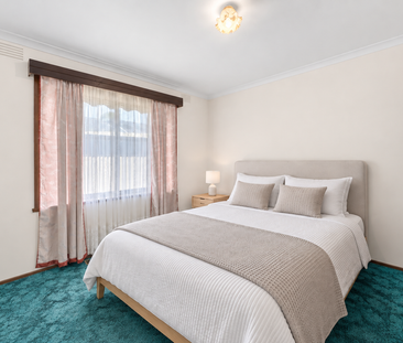 Comfortable Family Living with Space and Convenience - Photo 5