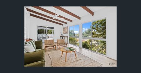 ELEVATED MODERN TREE HOME WITH TWEED RIVER VIEWS - Photo 2