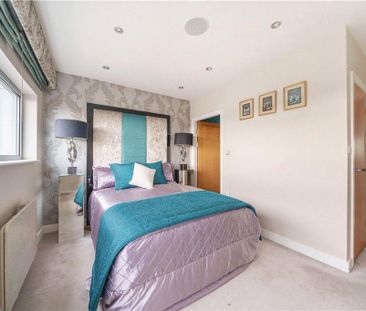 3 bedroom flat to rent - Photo 5