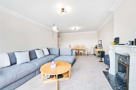 A fantastic modern two bedroom apartment with off-street parking. - Photo 5