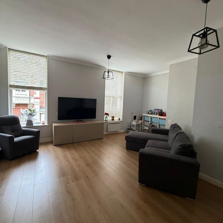 2 bedroom apartment to rent - Photo 1