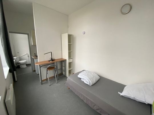 Location Appartement 1 pièce 15m² - Photo 1