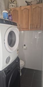 3-bedroom shared house, Yalunga Street - Photo 3