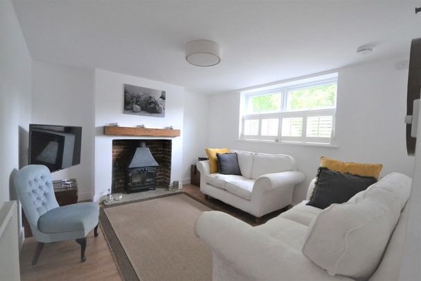 3 bedroom terraced house to rent - Photo 1