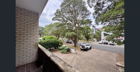 Bright & Spacious 2-Bedroom Unit in Bexley - Photo 4