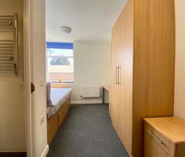 Classic Double Ensuite - Photo 3