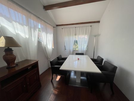 Location Appartement 3 pièces 66m² EZE 06360 - Photo 4