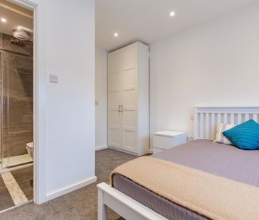 1 bedroom in a house share to rent - Photo 5