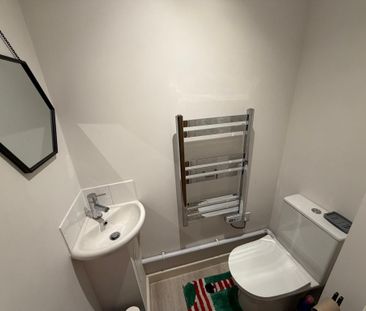 1 bedroom flat to rent - Photo 4