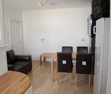 Room in a Shared House, Egerton Street, CH45 - Photo 6