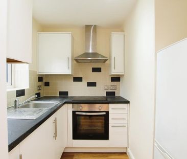 2 bedroom detached house to rent - Photo 3