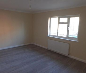 3 bedroom maisonette to rent - Photo 6