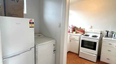 Cosy Two-Bedroom Unit in Popular Frankton - Photo 4