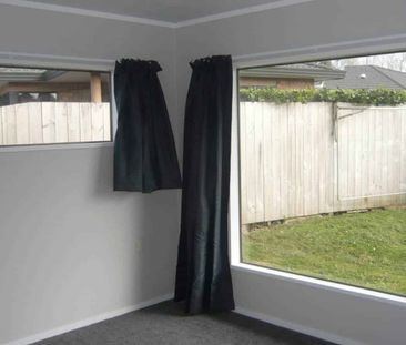 Tidy Home Near Buckland School - Photo 5