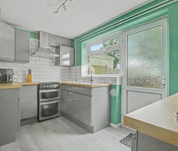 2 bedroom terraced house to rent - Photo 5