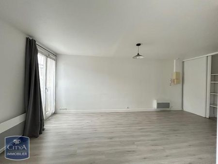 Location Appartement 1 pièce 27m² POITIERS 86000 - Photo 2