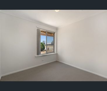 8 Poseidon Way, Parkwood, WA 6147 - Photo 3
